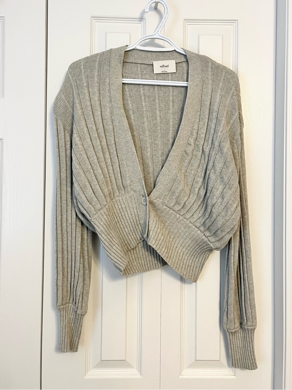 Aritzia Wilfred Cardigan